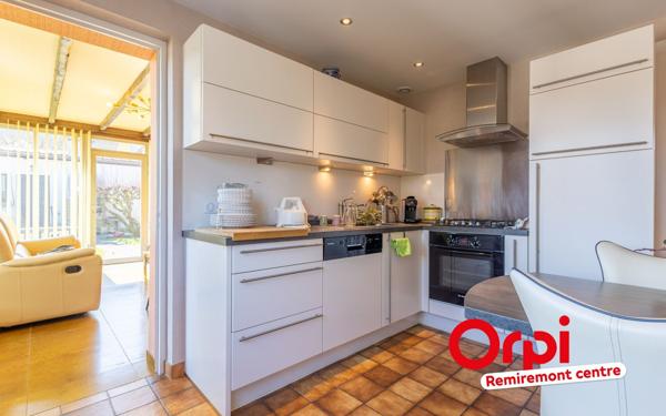 Maison à vendre    6 pièces •  Saint-Nabord