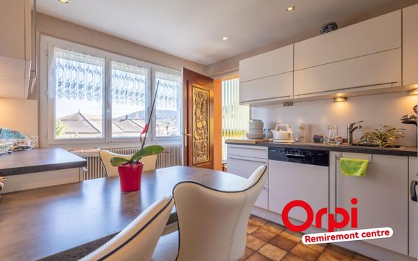 Maison à vendre    6 pièces •  Saint-Nabord