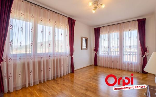 Maison à vendre    6 pièces •  Saint-Nabord