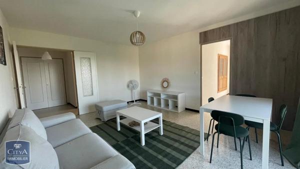 Appartement à louer 4 pièces 83.65m² Aix-en-Provence (13100)
