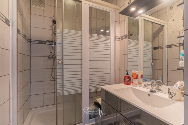 Appartement
         3 pièces
        - 43 m² Exclusivité 59 900 €*