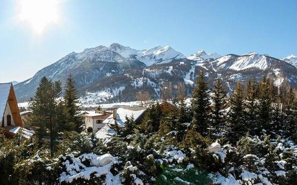 Appartement à vendre    1 pièce •  Le Monêtier-les-Bains