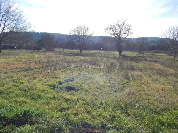 Vente Terrain 2228 m2 à Salernes