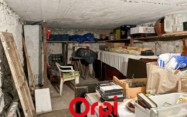 Maison à vendre    5 pièces •  Évenos