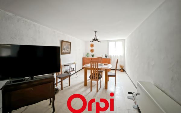 Maison à vendre    5 pièces •  Évenos