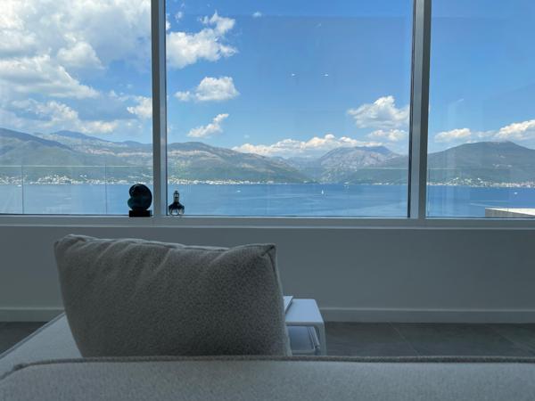 Location Saisonnière au  Monténégro- Villa exclusive surplombant les bouches de Kotor, un écrin de quiétude et de raffinement