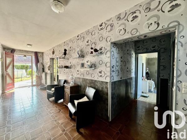 Maison 6 pièces de 194 m² à Sancoins (18600)