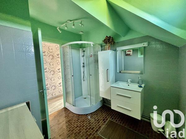 Maison 6 pièces de 194 m² à Sancoins (18600)