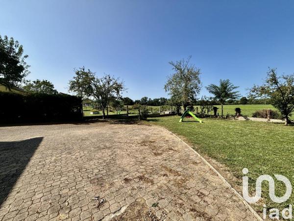 Maison 6 pièces de 194 m² à Sancoins (18600)