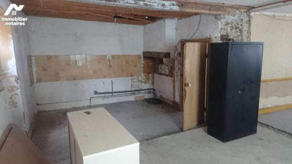 A vendre, à champignol-lez-Mondeville, à 10 min de l'autoroute A5, 15 min de Bar-sur-Aube, 35 m...