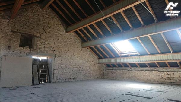 A vendre, à champignol-lez-Mondeville, à 10 min de l'autoroute A5, 15 min de Bar-sur-Aube, 35 m...