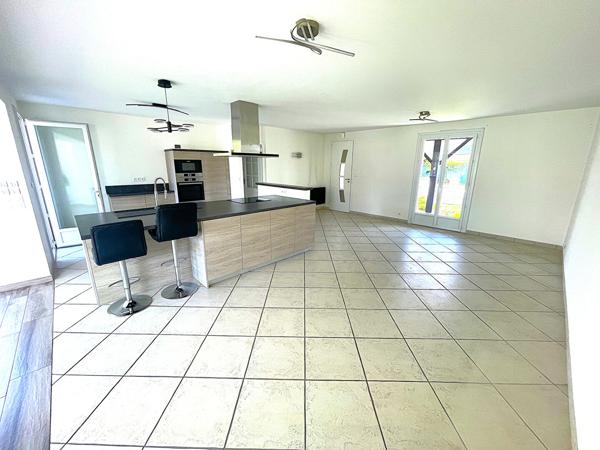 Maison La Chevrolière 8 pièce(s) 123.66 m² , La chevroliere