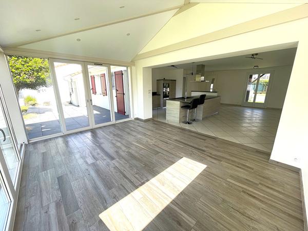 Maison La Chevrolière 8 pièce(s) 123.66 m² , La chevroliere