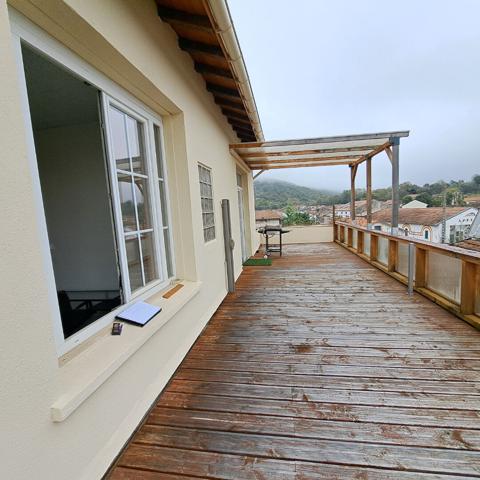 A VENDRE LAVELANET LOFT avec garage et vue sur Montsegur