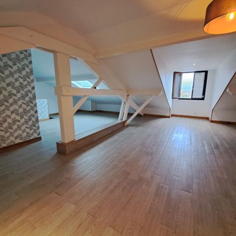 A VENDRE LAVELANET LOFT avec garage et vue sur Montsegur