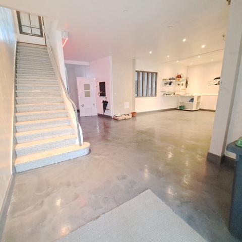 A VENDRE LAVELANET LOFT avec garage et vue sur Montsegur