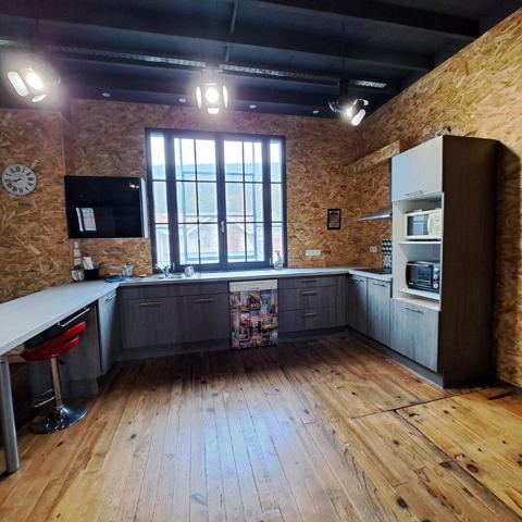 A VENDRE LAVELANET LOFT avec garage et vue sur Montsegur