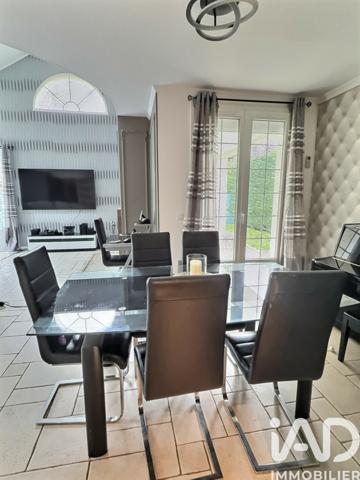 Maison à vendre 8 pièces 213 m² Ozoir-la-Ferrière