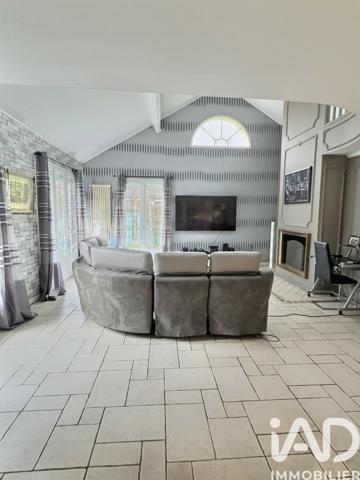 Maison à vendre 8 pièces 213 m² Ozoir-la-Ferrière