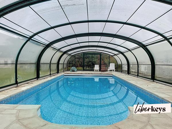 Grande propriété familiale avec piscine à Marcilly-la-Campagne