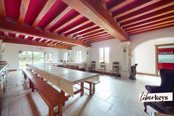 Grande propriété familiale avec piscine à Marcilly-la-Campagne