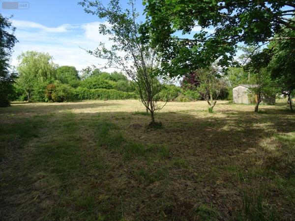 Terrain à Batir à vendre à Nieuil-l'Espoir dans la Vienne (86340), ref : 2503