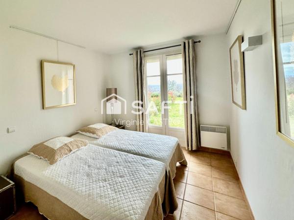 BEL APPARTEMENT 3 PIECES avec JARDIN - GARAGE - PISCINE & VUE PANORAMIQUE