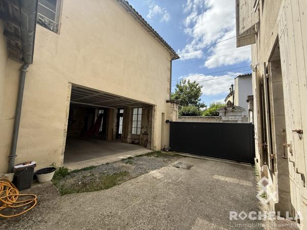 MAISON DE CARACTÈRE RESTAURÉE