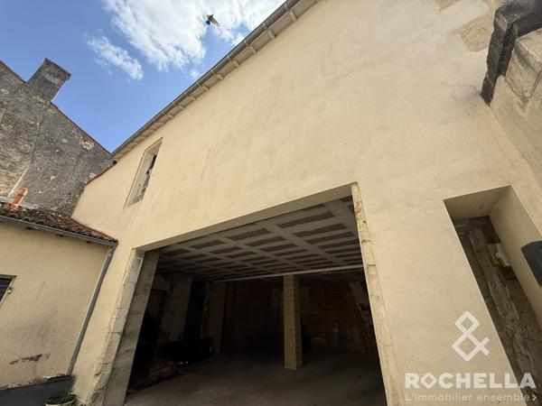 MAISON DE CARACTÈRE RESTAURÉE