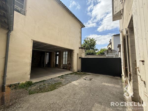 MAISON DE CARACTÈRE RESTAURÉE