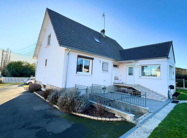 Maison  6 pièce(s) 140 m2 - Terrain 2556m²