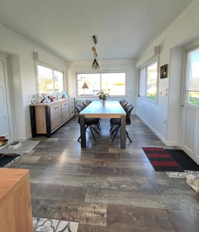 Maison  6 pièce(s) 140 m2 - Terrain 2556m²