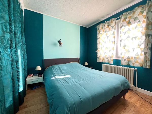 Maison  6 pièce(s) 140 m2 - Terrain 2556m²