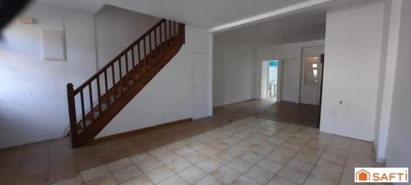 maison de village avec terrasse proche centre ville