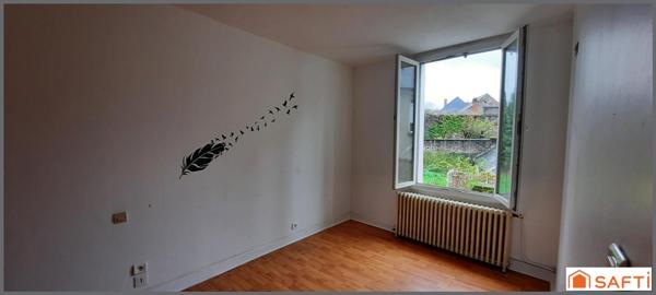 maison de village avec terrasse proche centre ville