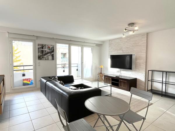 Location T3 meublé avec terrasse