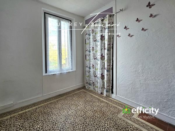 Maison 6 pièces - 145 m² Exclusivité efficity