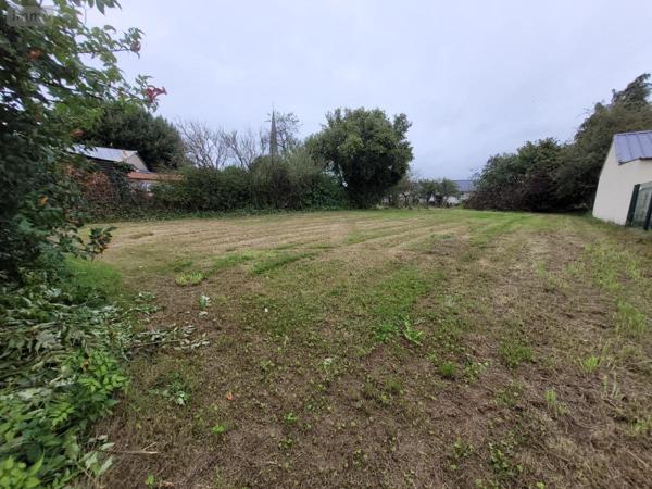Terrain à Batir à vendre à Bazougers en Mayenne (53170), ref : 53005-2009