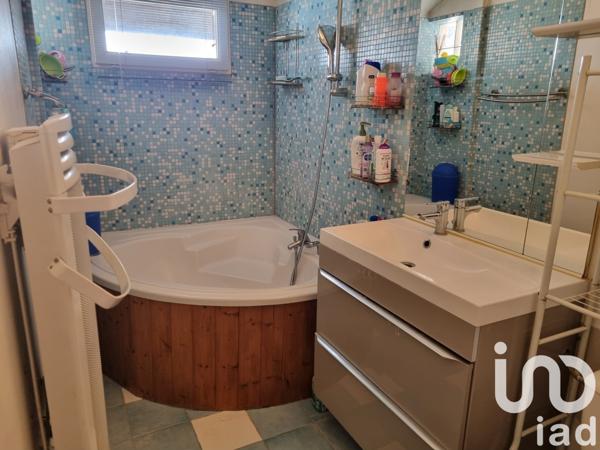 Maison traditionnelle 4 pièces de 140 m² à Caromb (84330)