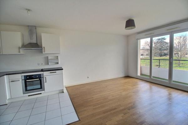 À vendre : Appartement 3 pièces à Massy - Secteur Atlantis + parking et balcon