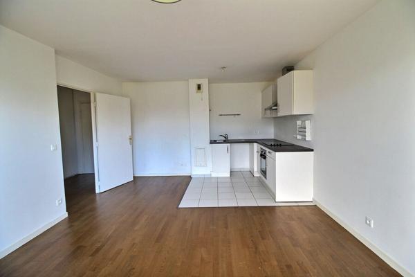 À vendre : Appartement 3 pièces à Massy - Secteur Atlantis + parking et balcon