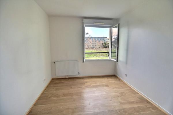 À vendre : Appartement 3 pièces à Massy - Secteur Atlantis + parking et balcon