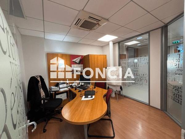 Location Local commercial 2 pièces - 98 RUE CHARDON LAGACHE Paris 75016