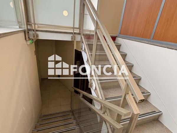 Location Local commercial 2 pièces - 98 RUE CHARDON LAGACHE Paris 75016