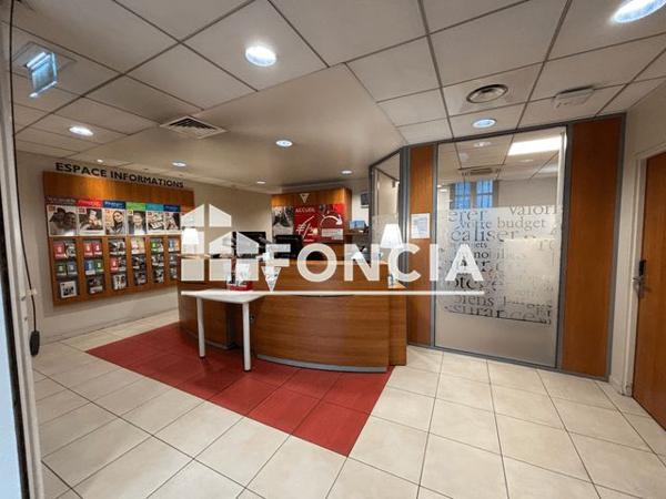 Location Local commercial 2 pièces - 98 RUE CHARDON LAGACHE Paris 75016