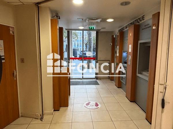 Location Local commercial 2 pièces - 98 RUE CHARDON LAGACHE Paris 75016