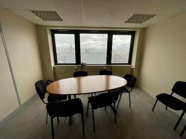 A LOUER : BUREAUX DE 136 M2 À ROUEN RIVE GAUCHE