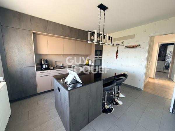 Maison d'exception 253 m² + 2 logements ? Terrain constructible divisible 2451 m²