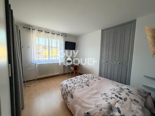 Maison d'exception 253 m² + 2 logements ? Terrain constructible divisible 2451 m²