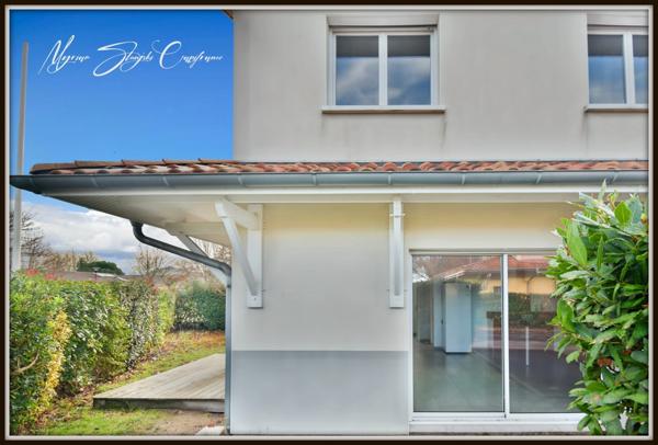 Maison à vendre 4 pièces MAISON CONTEMPORAINE DE 83 M² ENVIRON AVEC GARAGE SOUSTONS (40) CADRE PAISIBLE